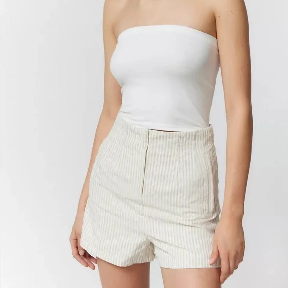 En Saison Riley High-Waisted Cream Stripe Short Embroidered Pinstripe Size Small - Picture 2 of 13